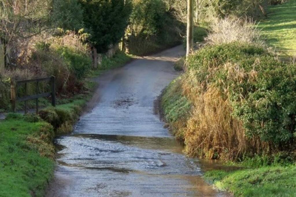 Large Stylish Luxury Cotswold Cottage - Ideal For Families, W/ Ev Charging Andoversford Exteriör bild